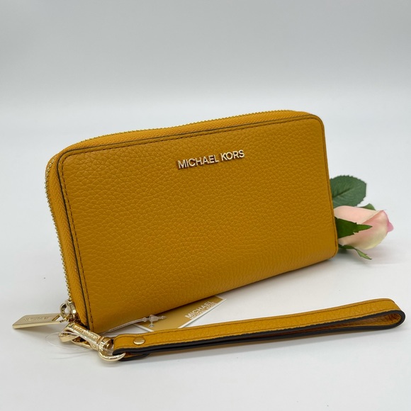 Michael Kors Large Flat MF Phone Case Wallet Marigold - Picture 3 of 10